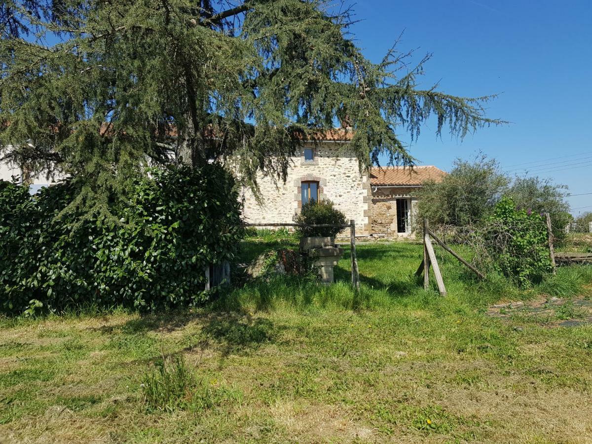 Villa Le Beugnon La Pommeraie-sur-Sèvre Exterior foto